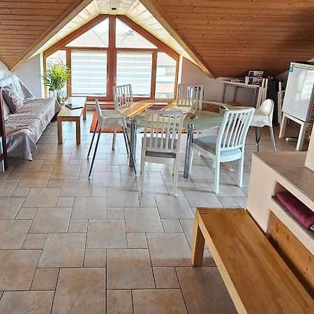 شقة Thronvomchiemgau Übersee المظهر الخارجي الصورة