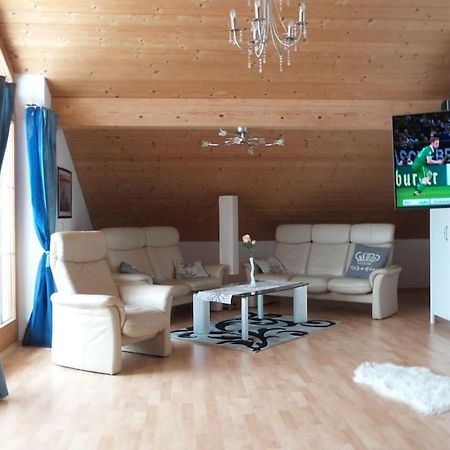 شقة Thronvomchiemgau Übersee المظهر الخارجي الصورة