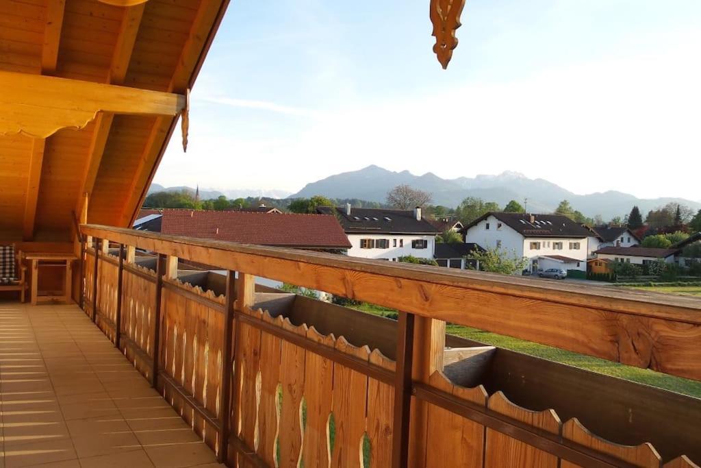 شقة Thronvomchiemgau Übersee المظهر الخارجي الصورة