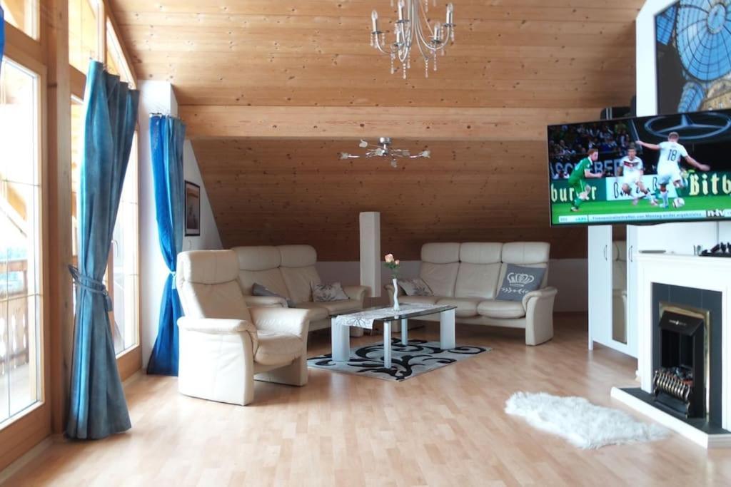 شقة Thronvomchiemgau Übersee المظهر الخارجي الصورة
